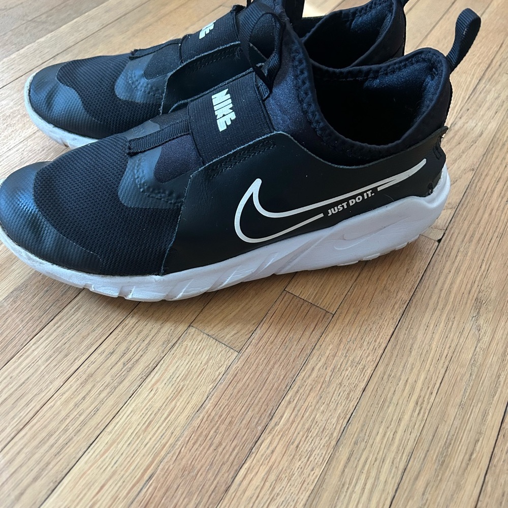 Nike Kids Black and White Slip-On Sneakers